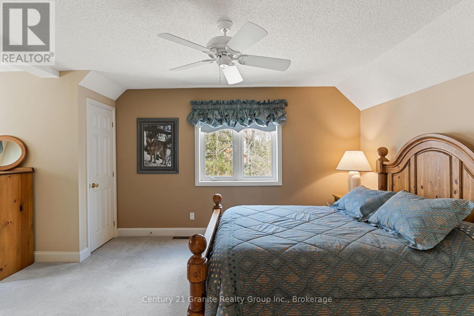 3012 West Shore Road, Dysart Et Al, Ontario  K0M 1S0 - Photo 21 - X13128026