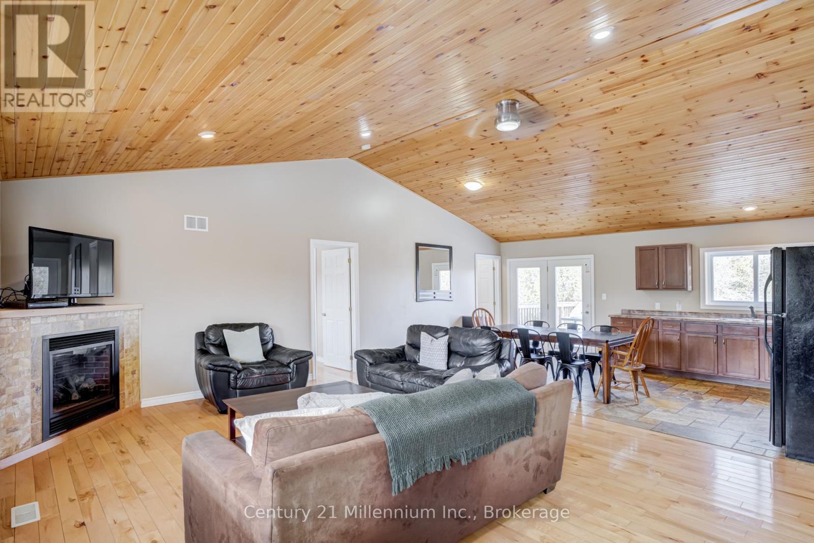 62 Mcivor Drive, Northern Bruce Peninsula, Ontario  N0H 1Z0 - Photo 13 - X13128072
