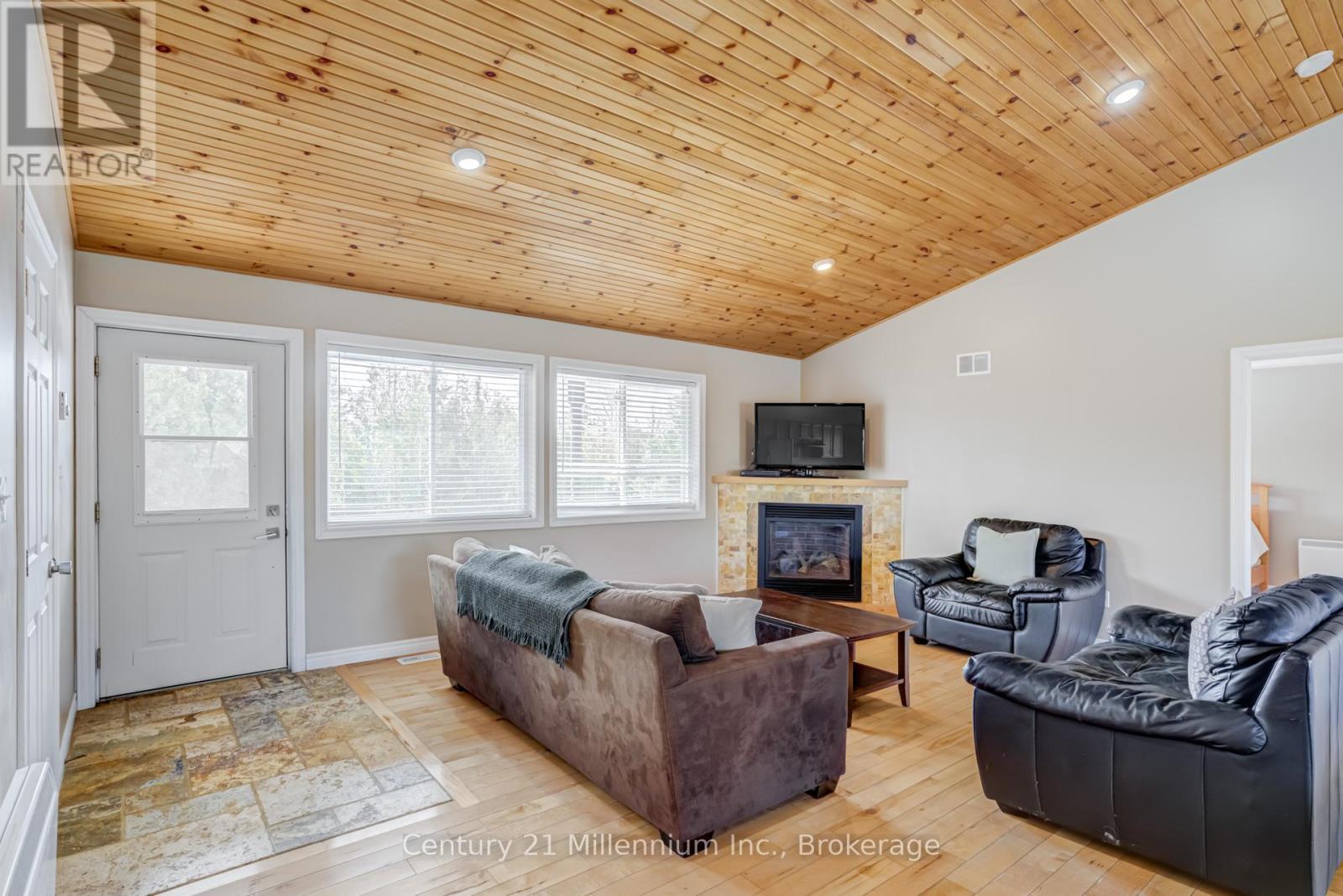 62 Mcivor Drive, Northern Bruce Peninsula, Ontario  N0H 1Z0 - Photo 14 - X13128072