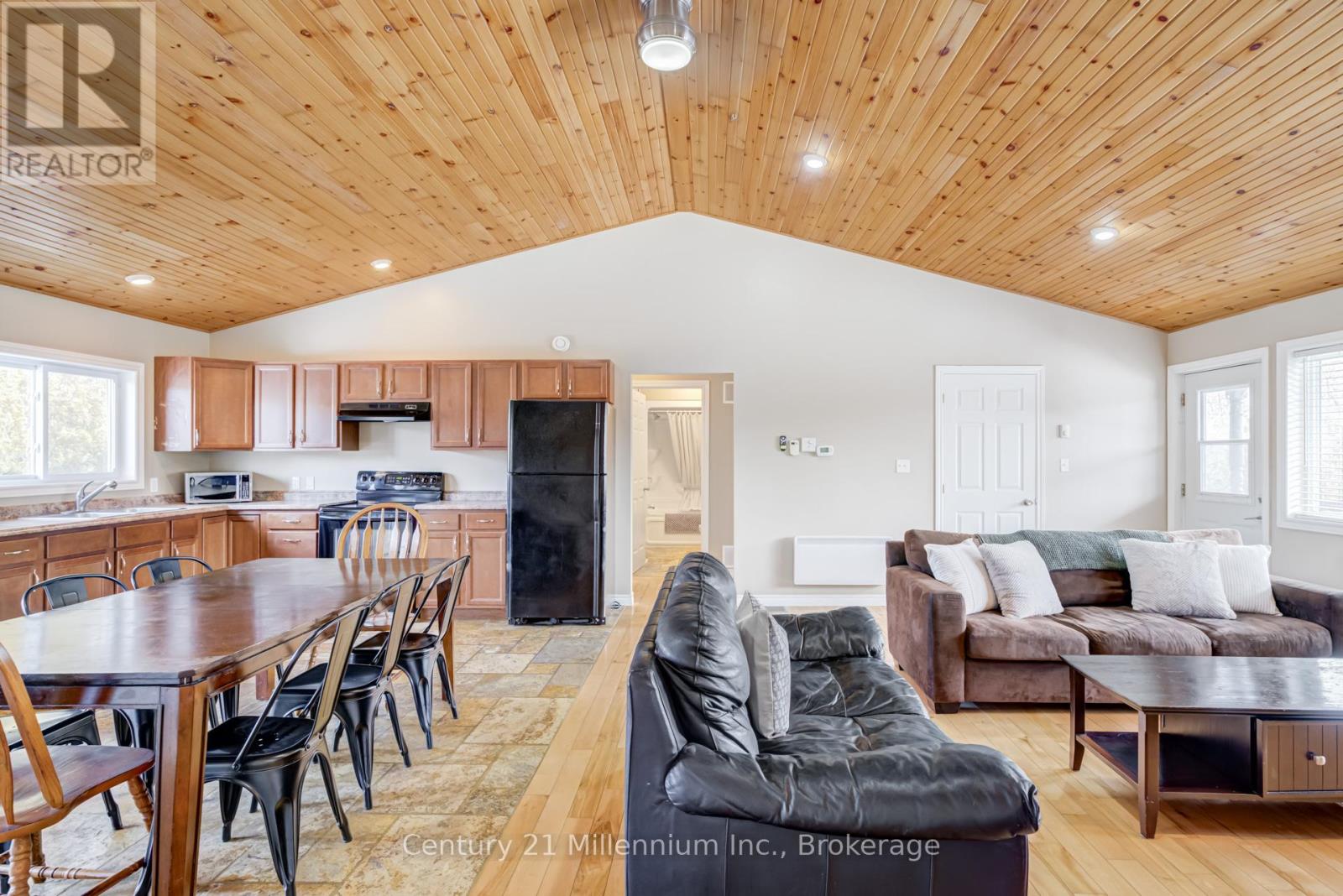 62 Mcivor Drive, Northern Bruce Peninsula, Ontario  N0H 1Z0 - Photo 16 - X13128072