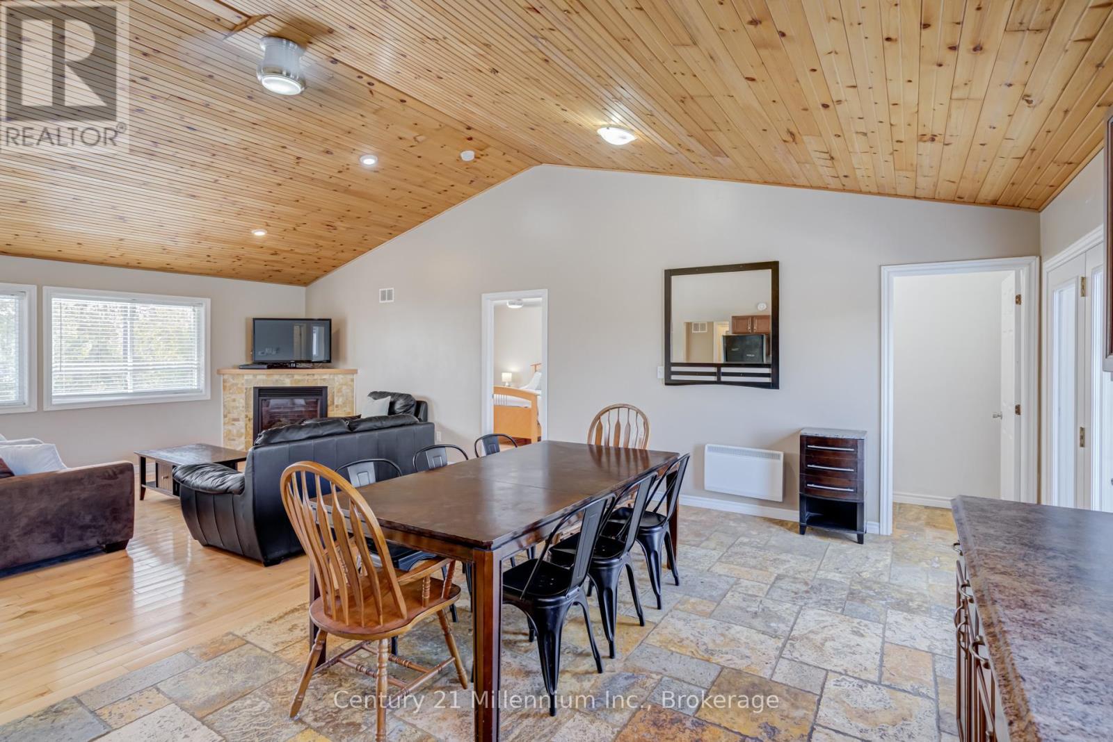 62 Mcivor Drive, Northern Bruce Peninsula, Ontario  N0H 1Z0 - Photo 22 - X13128072