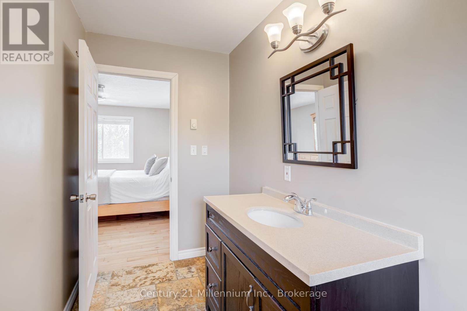 62 Mcivor Drive, Northern Bruce Peninsula, Ontario  N0H 1Z0 - Photo 29 - X13128072