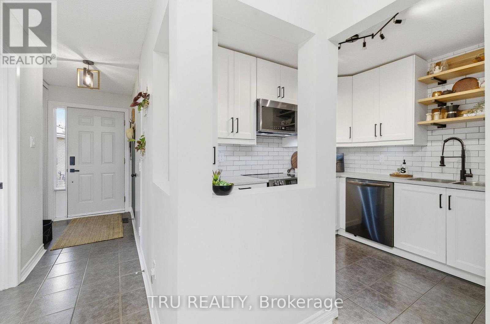 18 - 343 Monica Crescent, Ottawa, Ontario  K1E 3N7 - Photo 7 - X13127962