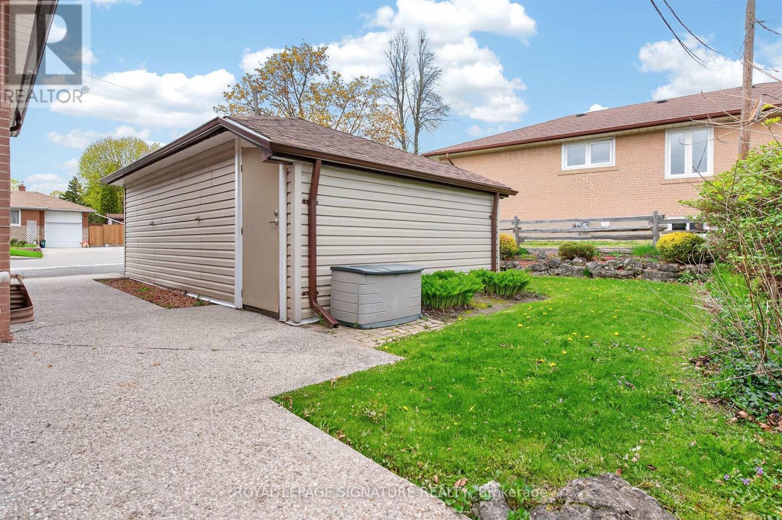 1 Stanwell Drive, Toronto, Ontario  M1P 4H6 - Photo 37 - E13126366