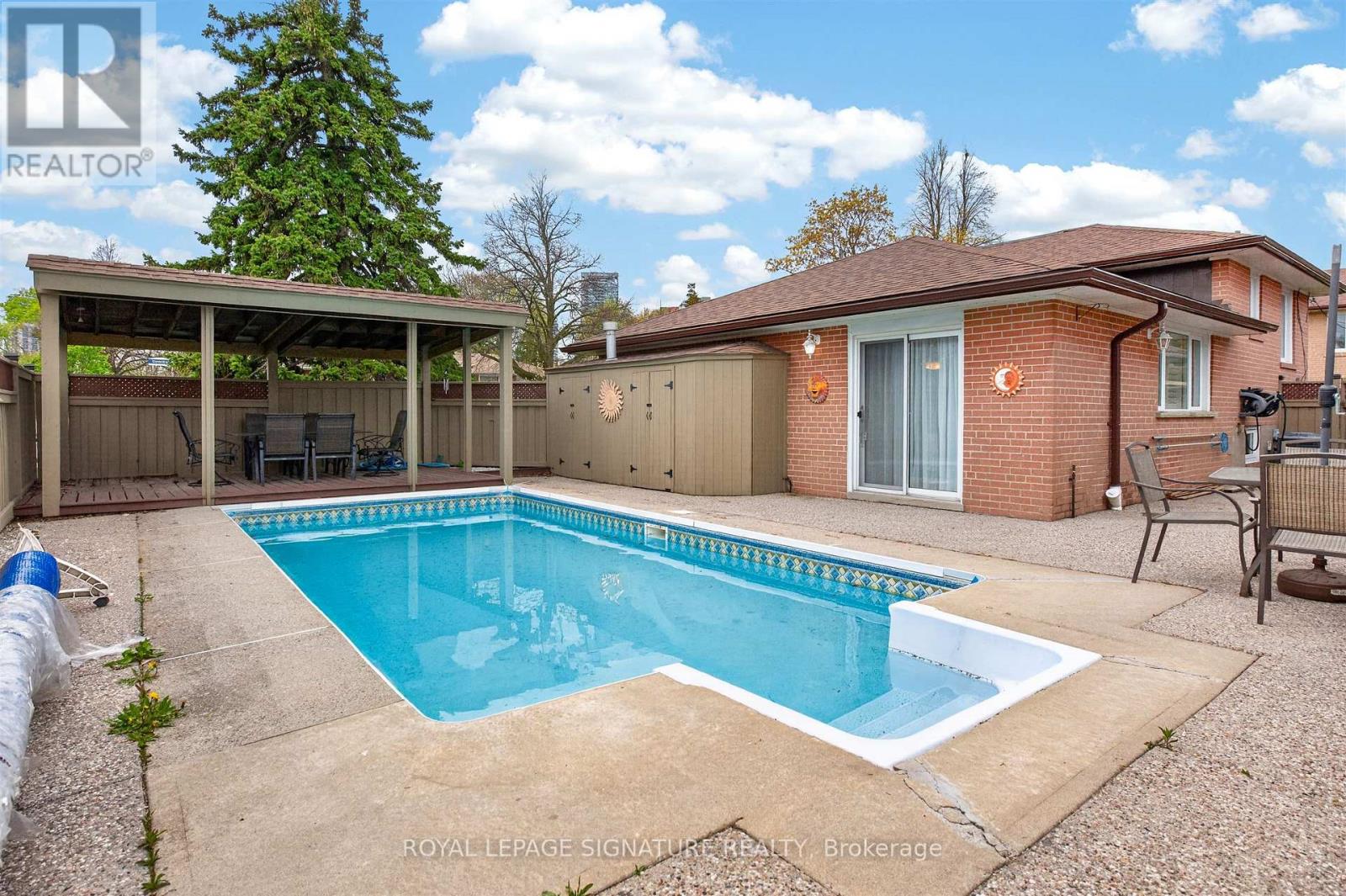1 Stanwell Drive, Toronto, Ontario  M1P 4H6 - Photo 33 - E13126366
