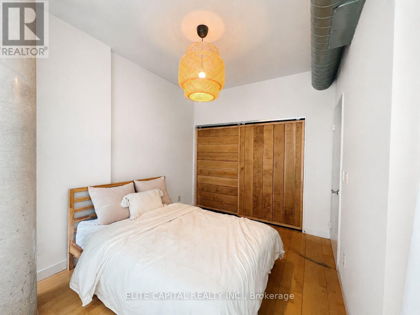 410 - 1375 Dupont Street, Toronto, Ontario  M6H 4J8 - Photo 2 - W13125460