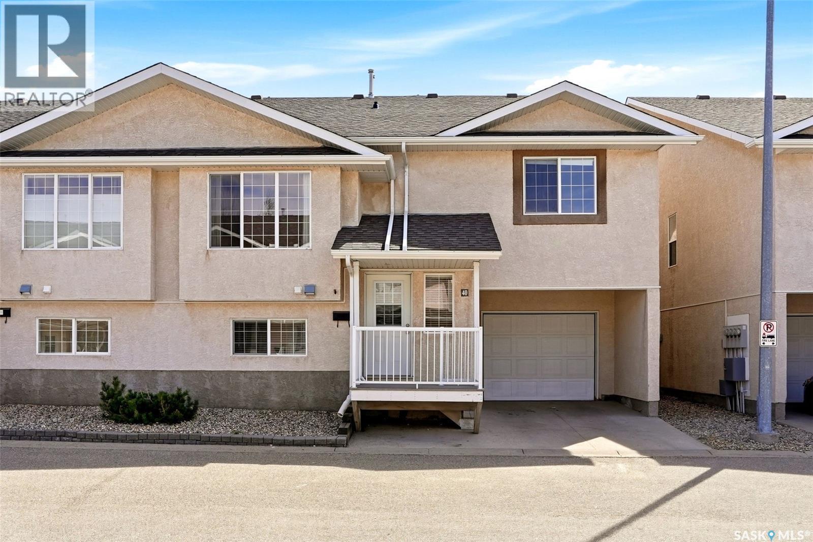 40 2751 Windsor Park Road, Regina, Saskatchewan  S4V 1H1 - Photo 2 - SK035985