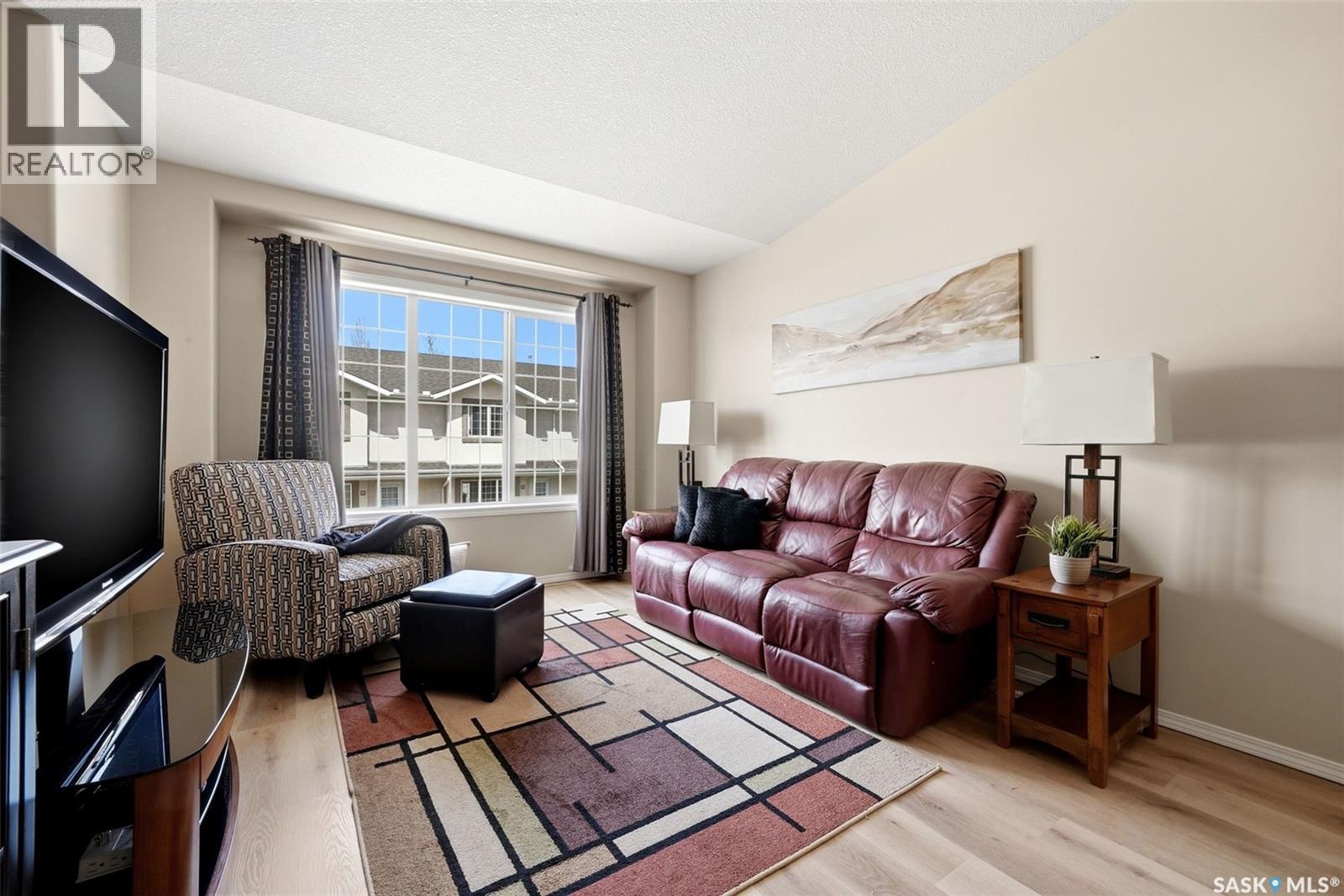 40 2751 Windsor Park Road, Regina, Saskatchewan  S4V 1H1 - Photo 5 - SK035985