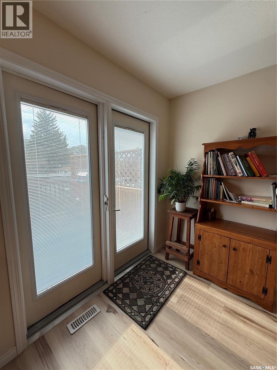 425 Y Avenue S, Saskatoon, Saskatchewan  S7M 3J8 - Photo 15 - SK035964