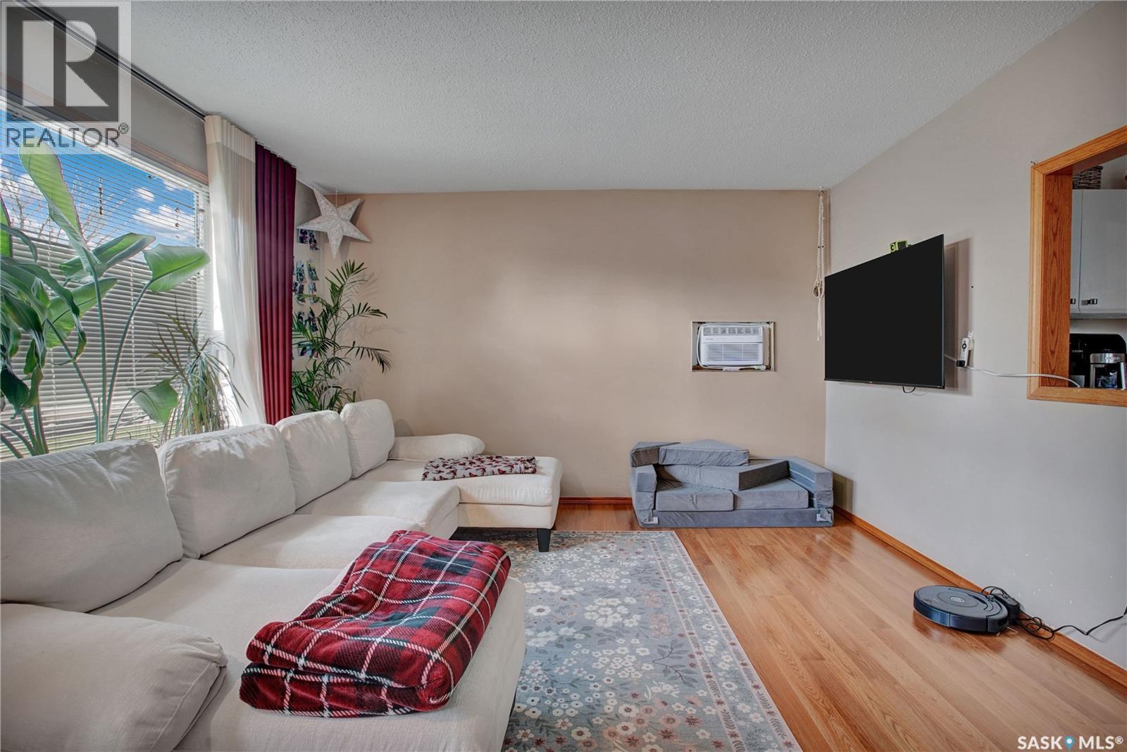2945 Preston Avenue S, Saskatoon, Saskatchewan  S7J 2G8 - Photo 4 - SK035931