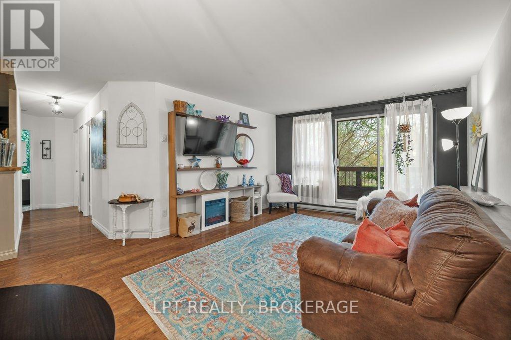 208 - 66 GREENVIEW DRIVE, Kingston, Ontario