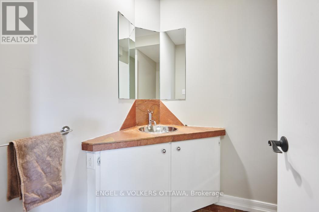 1477 Jarvis Drive, Ottawa, Ontario  K1V 1H1 - Photo 16 - X13127210