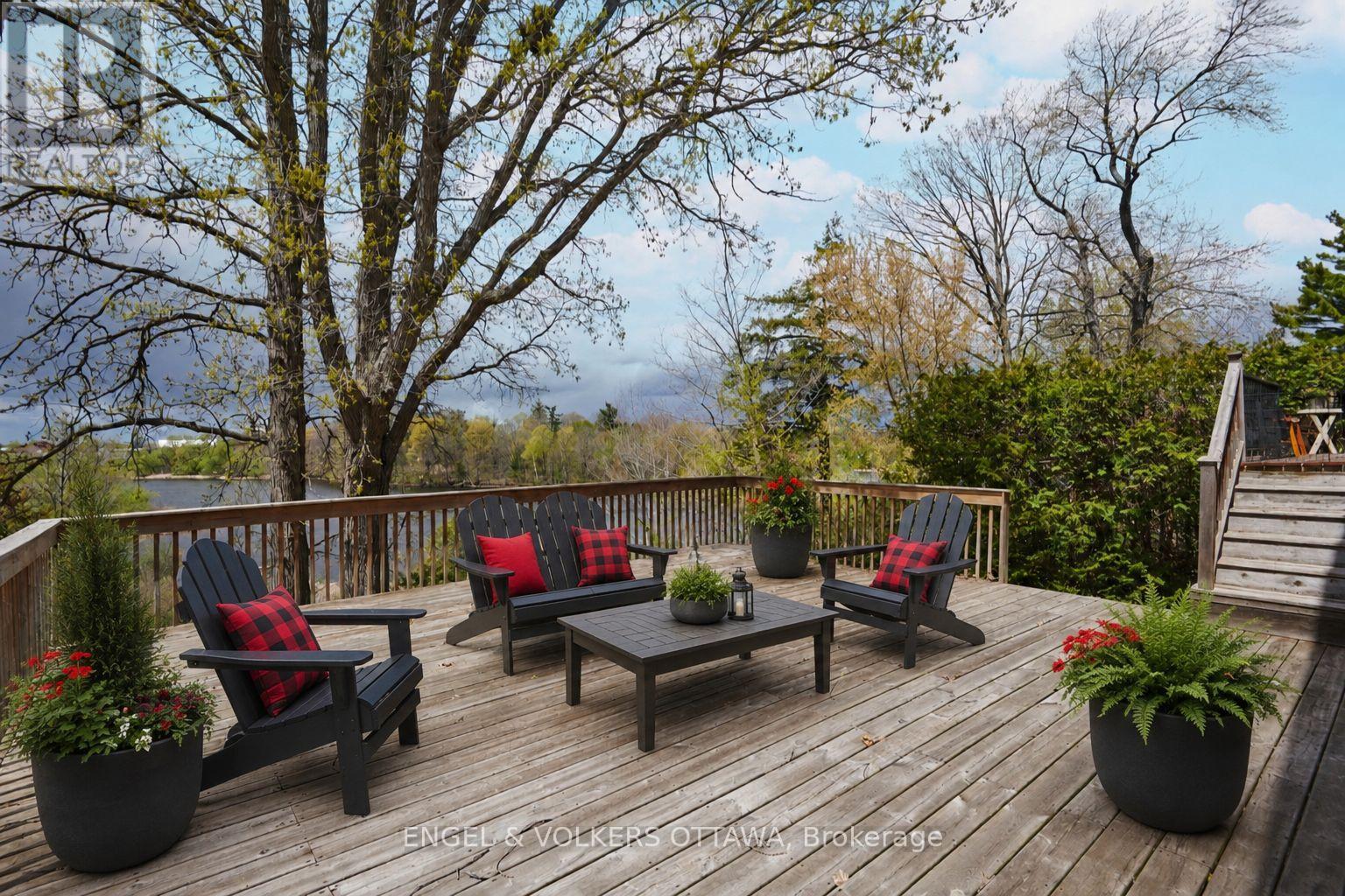 1477 Jarvis Drive, Ottawa, Ontario  K1V 1H1 - Photo 5 - X13127210