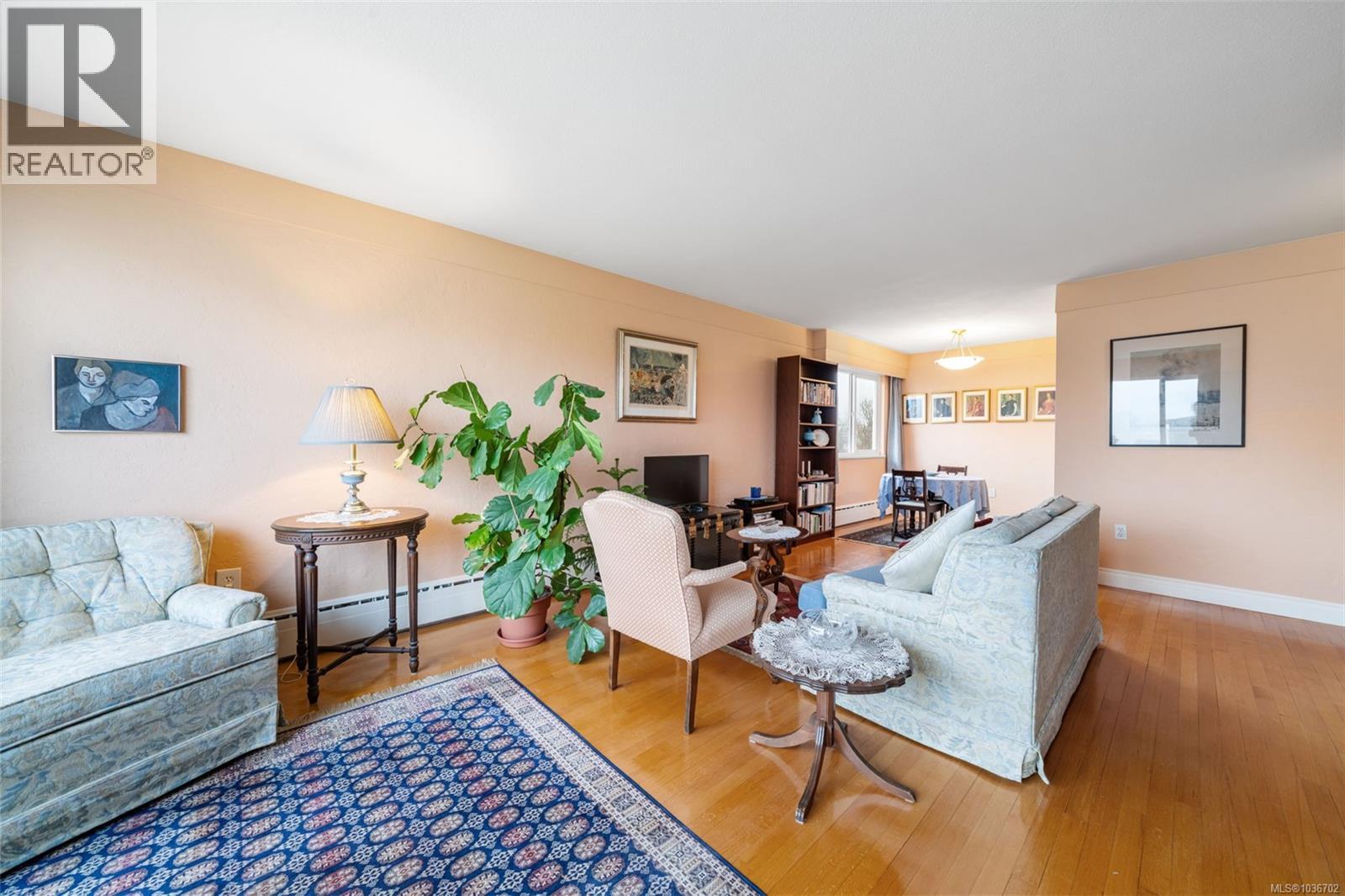 305 1270 Beach Dr, Oak Bay, British Columbia  V8S 2N3 - Photo 15 - 1036702