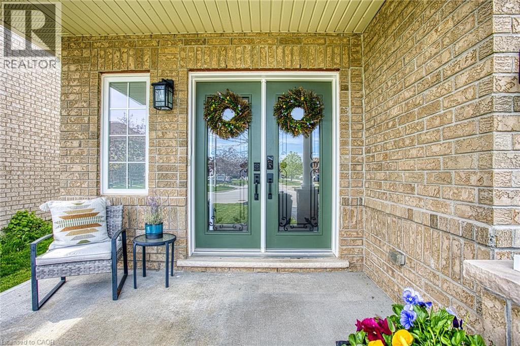49 Lampman Drive, Grimsby, Ontario  L3M 0E5 - Photo 4 - 40830145