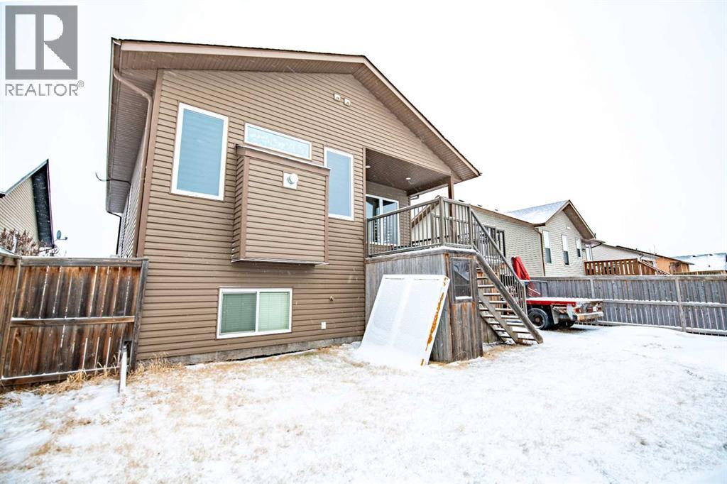18 Mackenzie Crescent, Lacombe, Alberta  T4L 0B3 - Photo 42 - A2296900