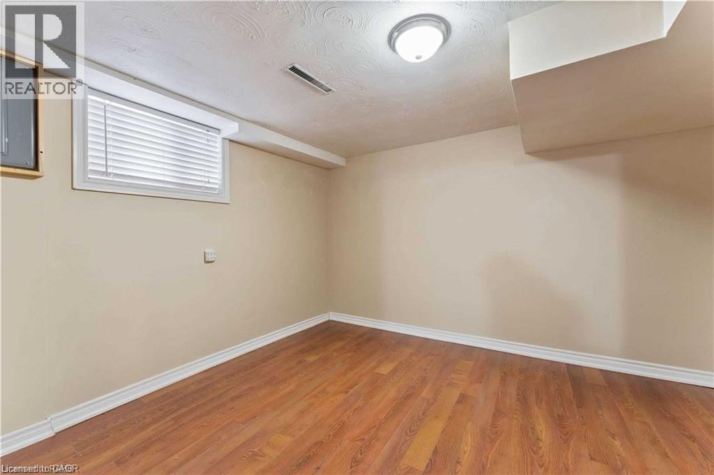 864 Upper Ottawa Street Unit# Basement, Hamilton, Ontario  L8T 3V5 - Photo 4 - 40826975