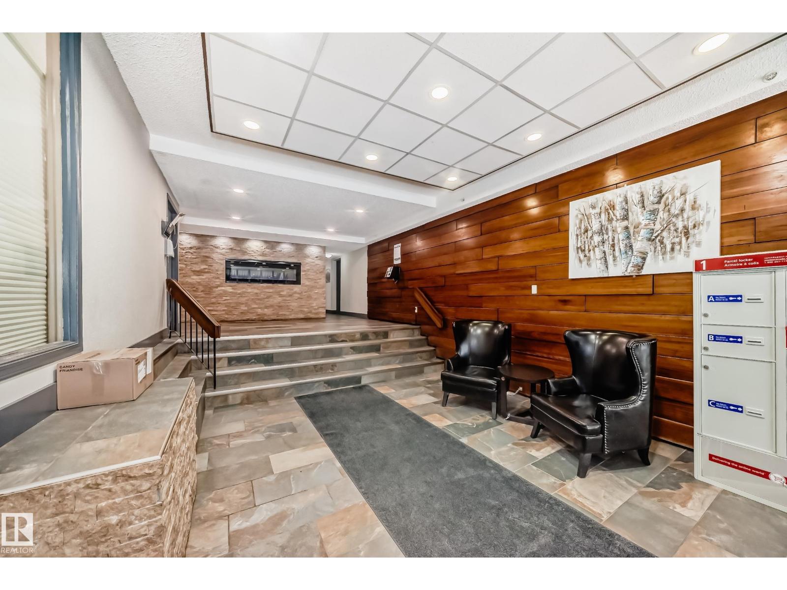 #115 8735 165 St Nw, Edmonton, Alberta  T5R 2R6 - Photo 2 - E4487652