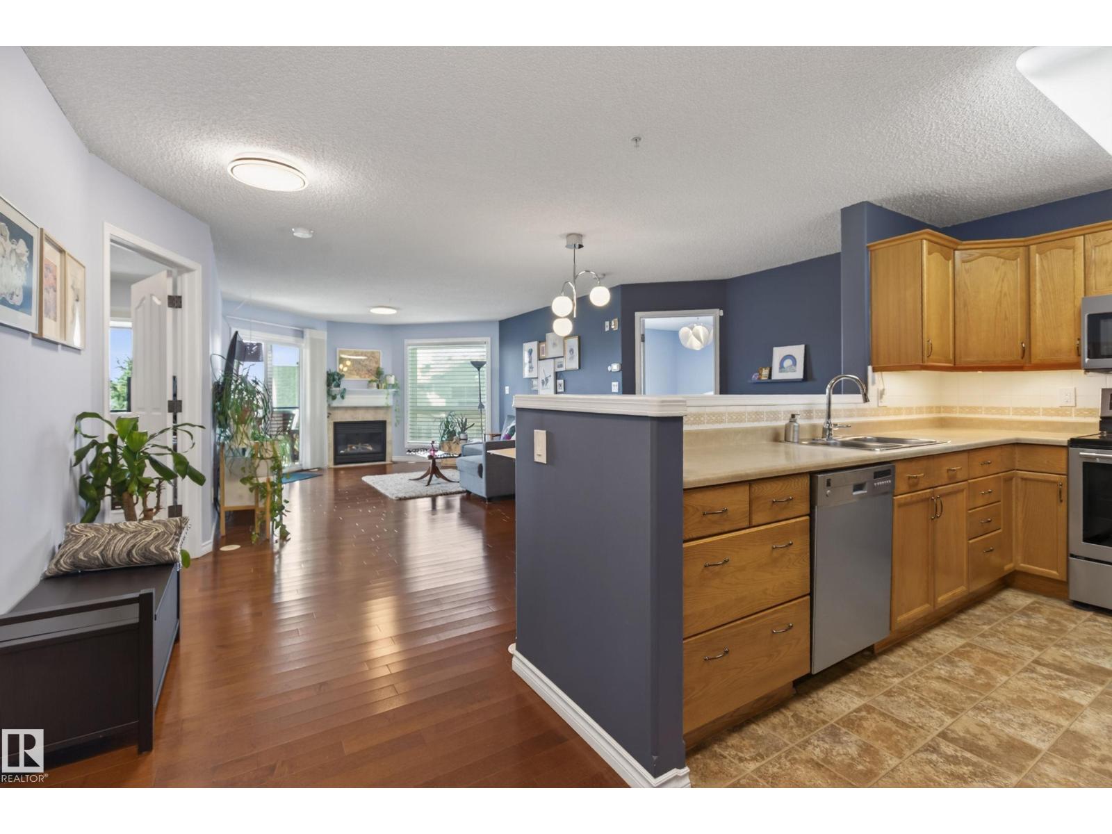 #406 7839 96 St Nw, Edmonton, Alberta  T6C 4R4 - Photo 3 - E4487661