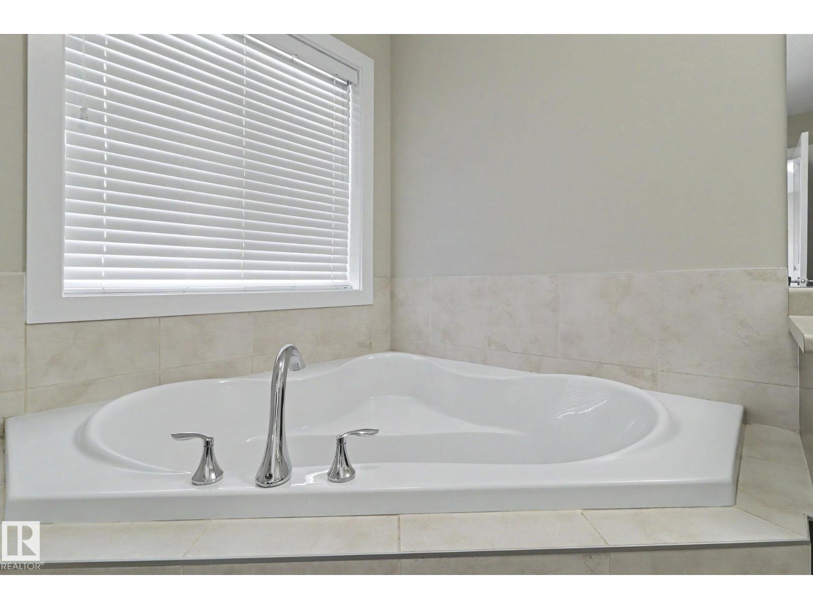 2547 Amerongen Cr Sw, Edmonton, Alberta  T6W 3C2 - Photo 28 - E4481964
