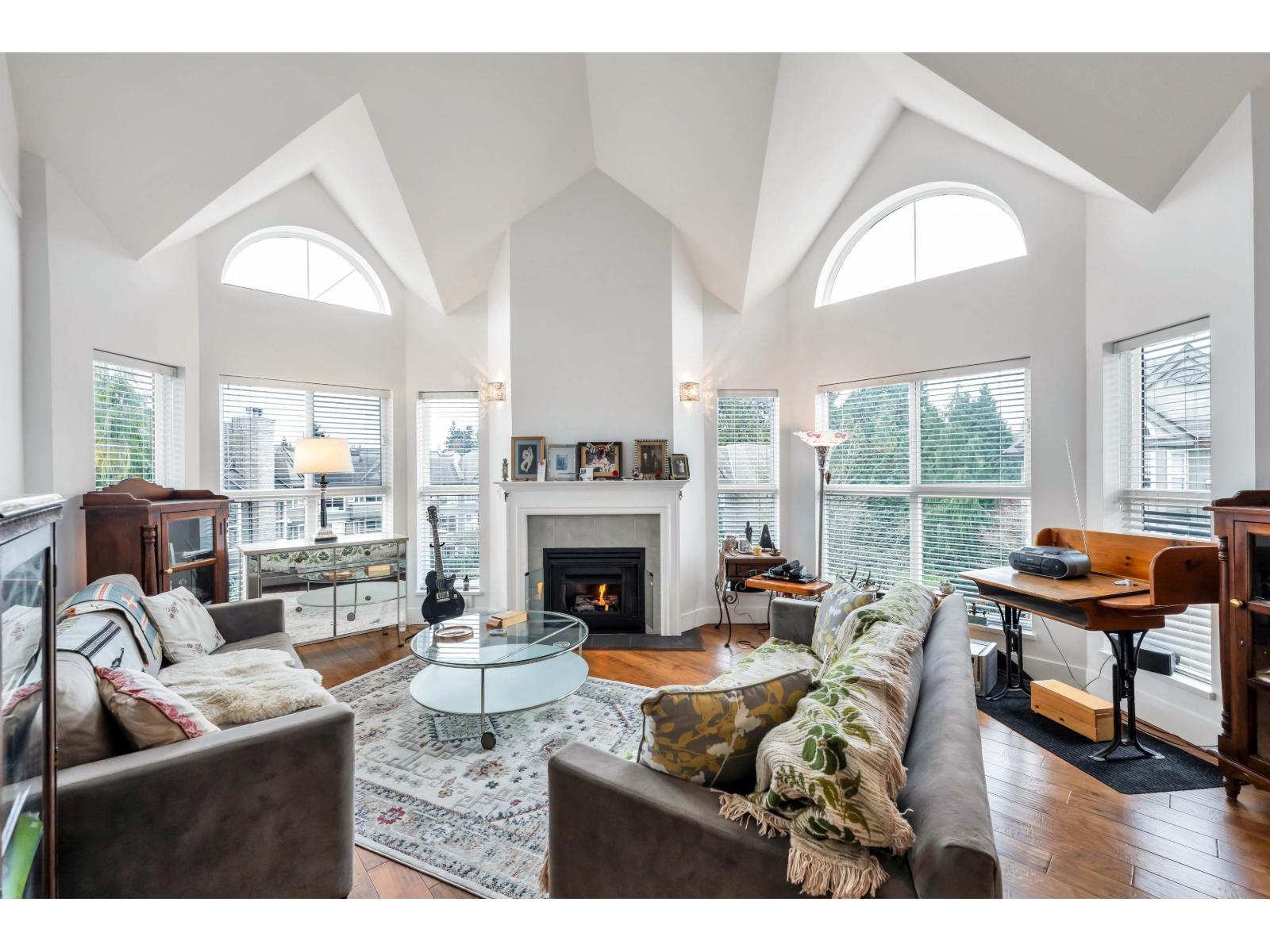 303 12088 66 AVENUE, Surrey, British Columbia