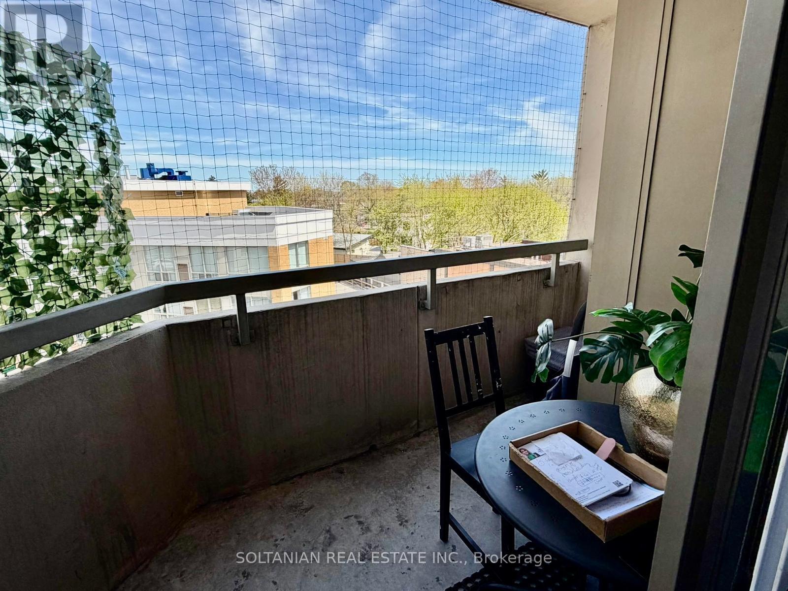 402 - 555 Wilson Hts Boulevard, Toronto, Ontario  M3H 6B5 - Photo 18 - C13127976