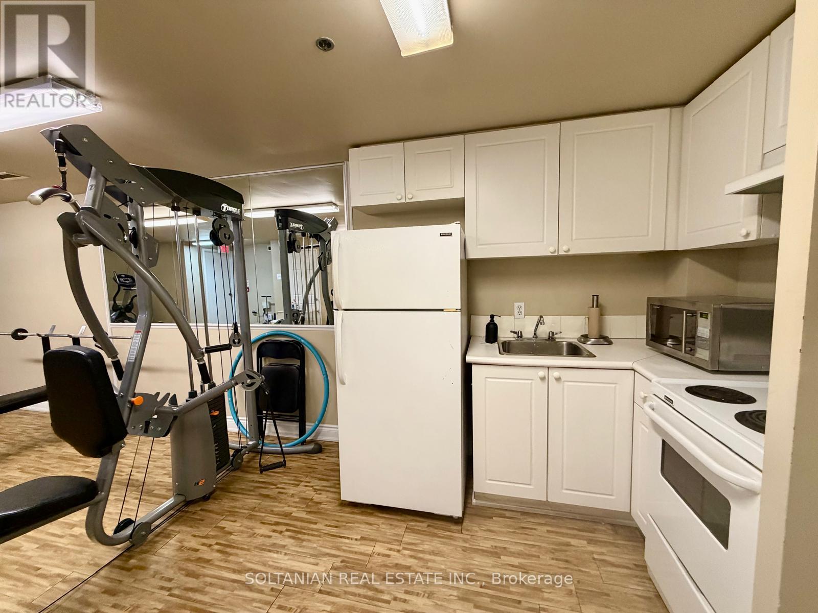 402 - 555 Wilson Hts Boulevard, Toronto, Ontario  M3H 6B5 - Photo 22 - C13127976