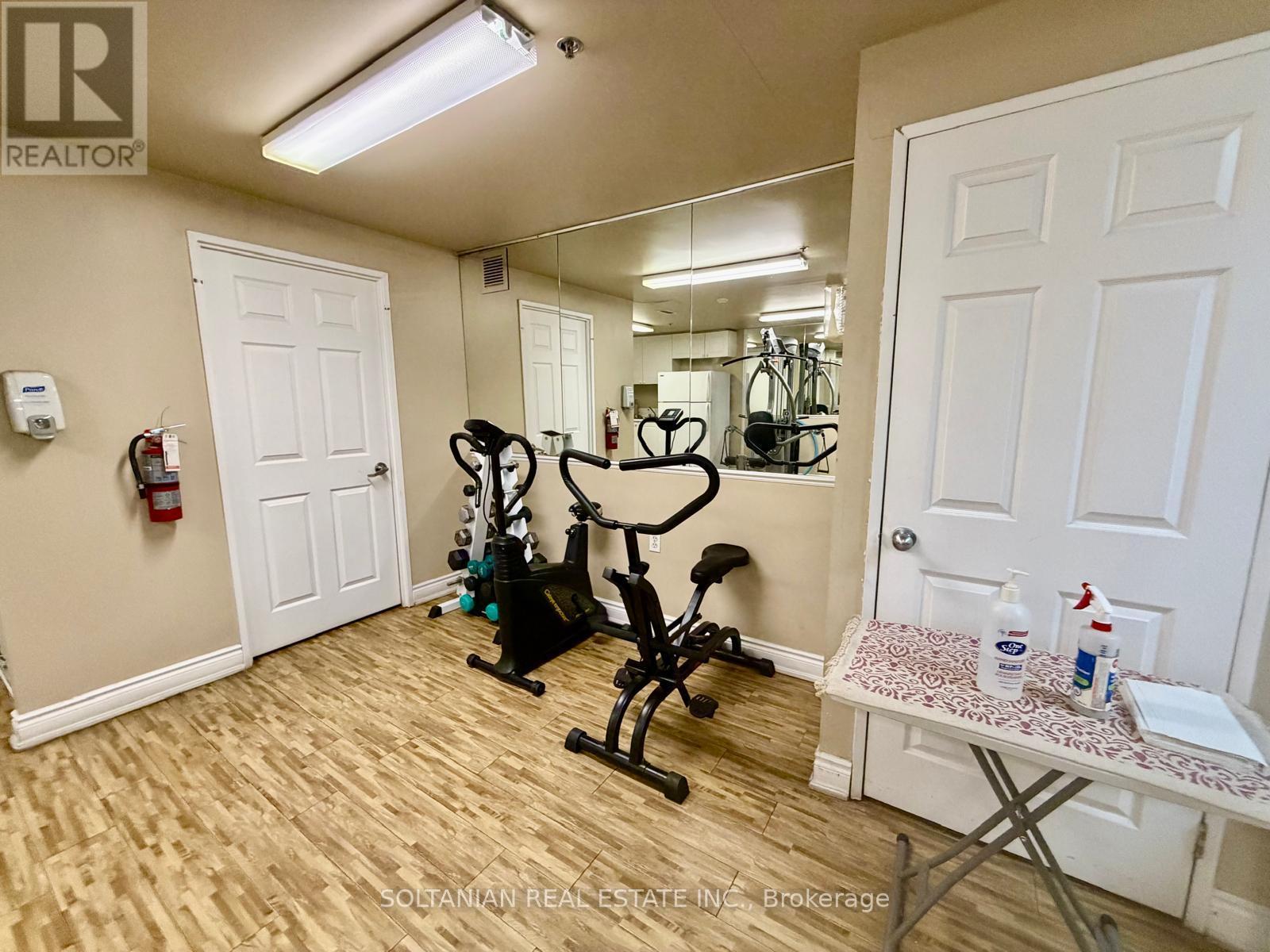 402 - 555 Wilson Hts Boulevard, Toronto, Ontario  M3H 6B5 - Photo 23 - C13127976