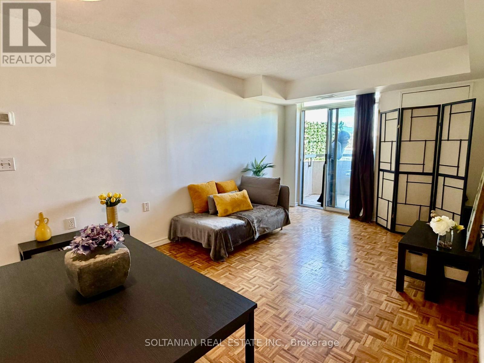 402 - 555 Wilson Hts Boulevard, Toronto, Ontario  M3H 6B5 - Photo 8 - C13127976
