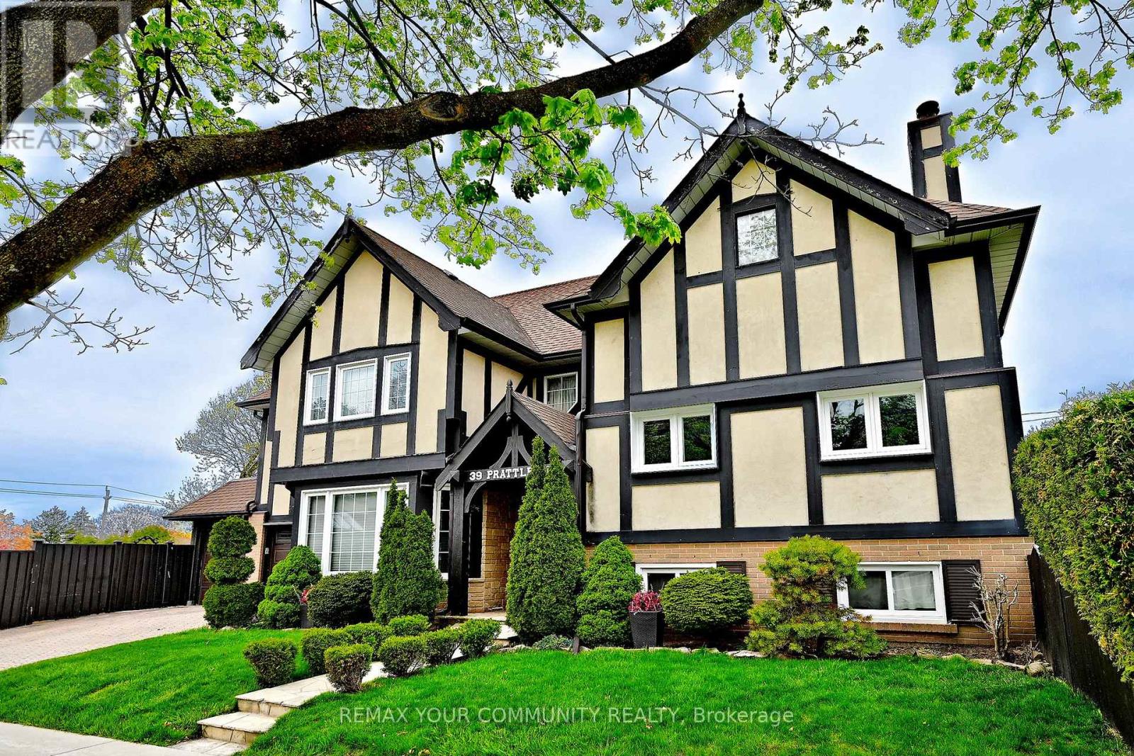 39 Prattley Drive, Toronto, Ontario  M2J 2K1 - Photo 3 - C13128016