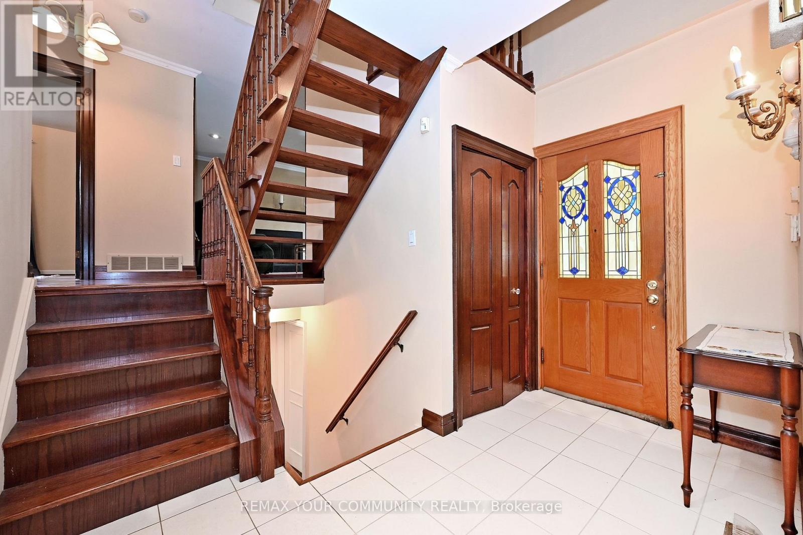 39 Prattley Drive, Toronto, Ontario  M2J 2K1 - Photo 8 - C13128016