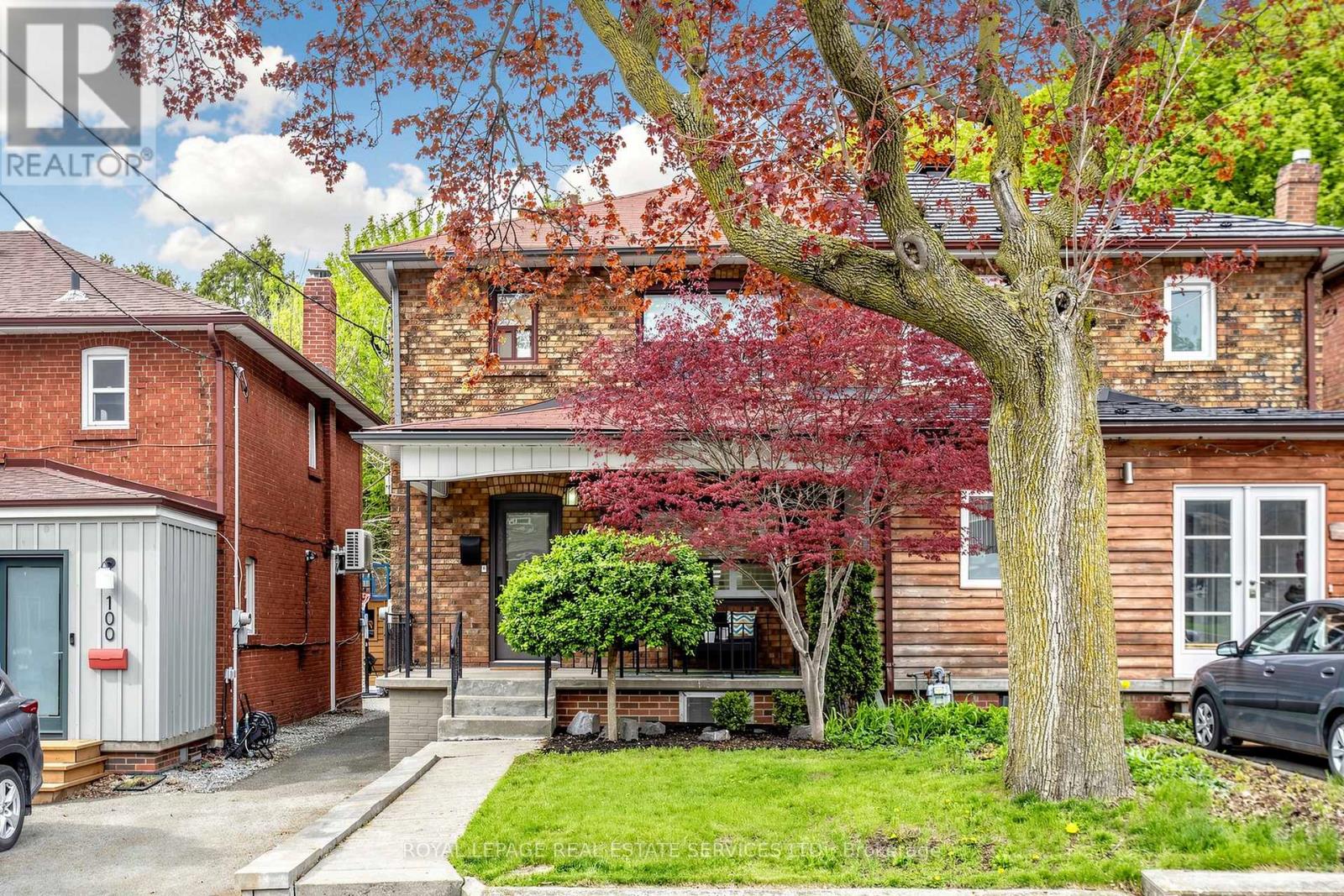 102 ROSENEATH GARDENS, Toronto, Ontario