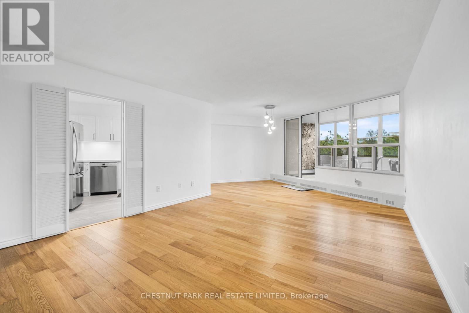 206 - 60 Pavane Linkway, Toronto, Ontario  M3C 1A1 - Photo 2 - C13128070