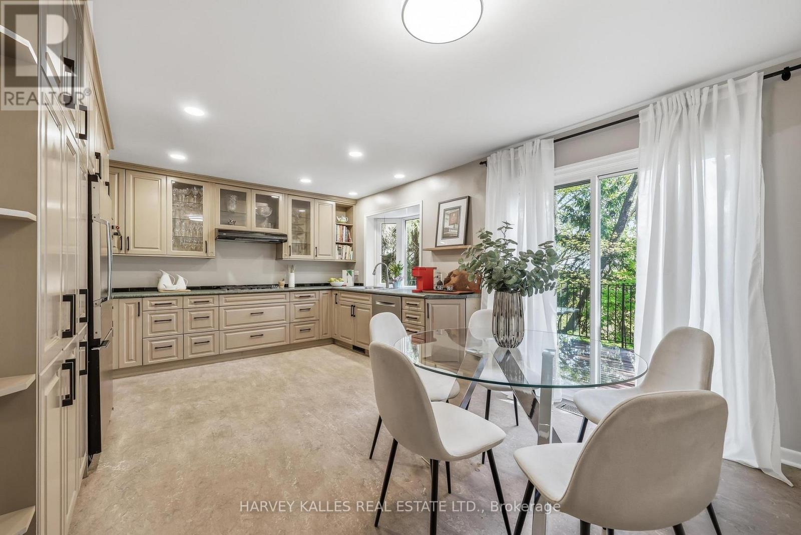 29 Warlock Crescent, Toronto, Ontario  M2K 2H8 - Photo 14 - C13128130