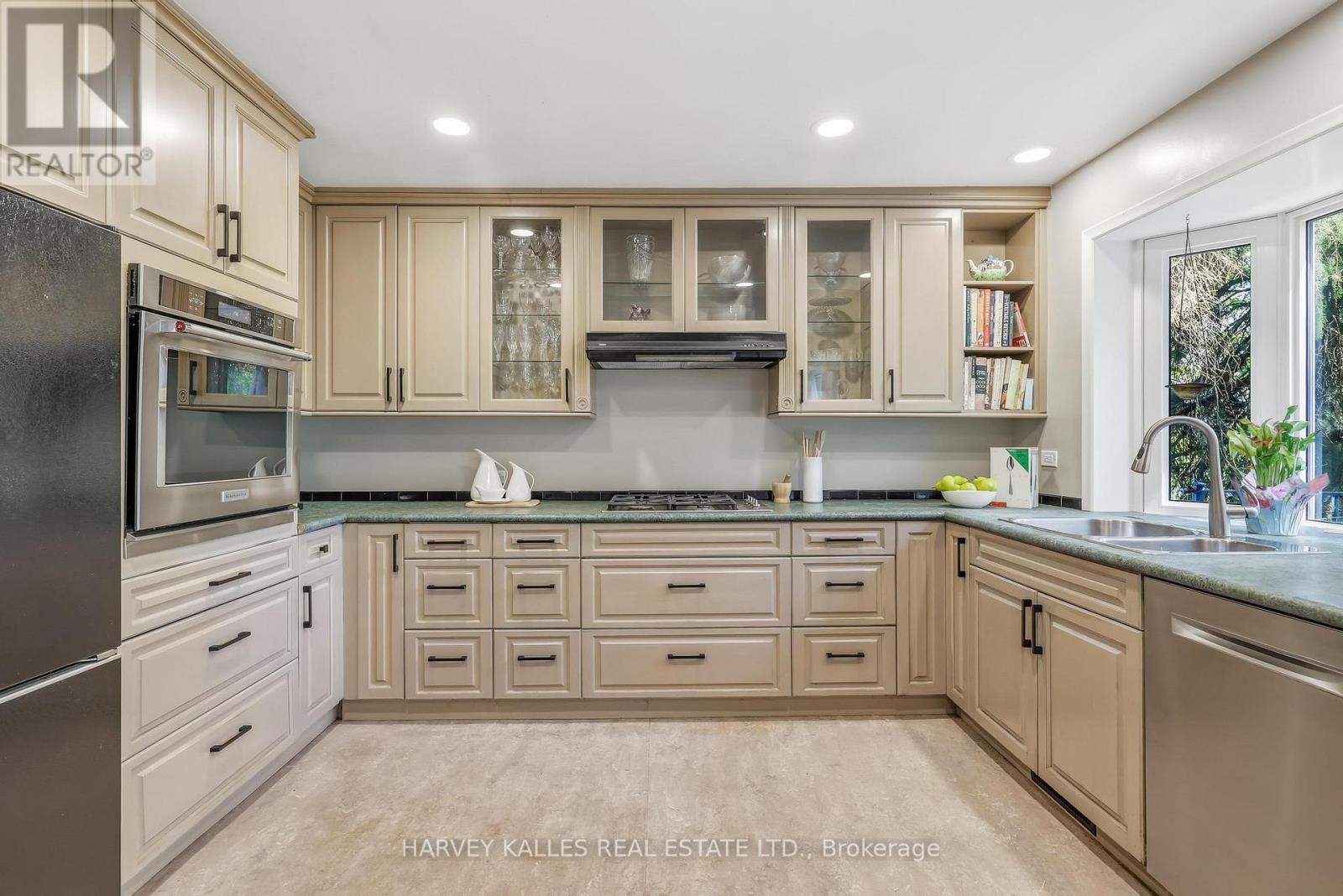 29 Warlock Crescent, Toronto, Ontario  M2K 2H8 - Photo 15 - C13128130