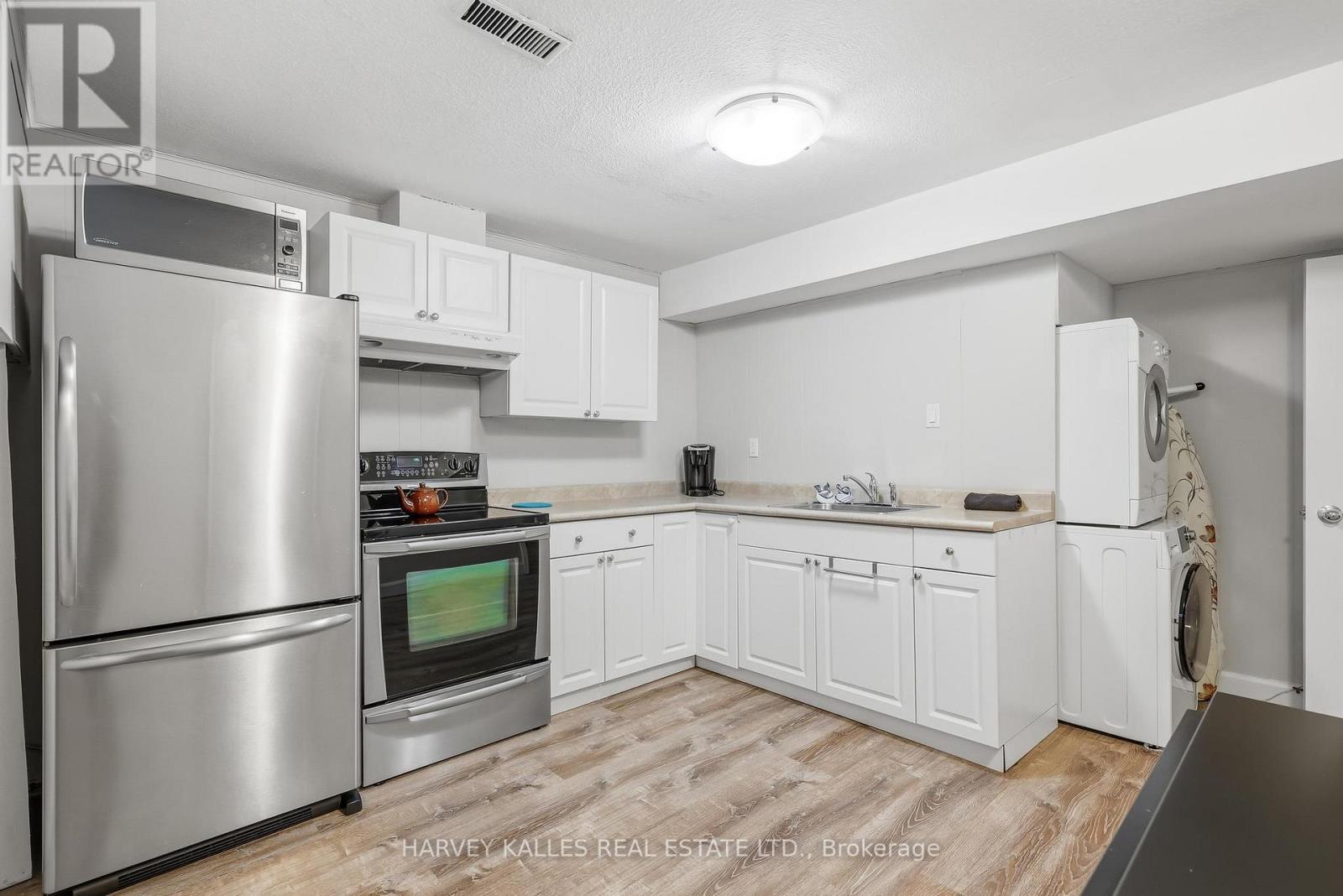 29 Warlock Crescent, Toronto, Ontario  M2K 2H8 - Photo 33 - C13128130