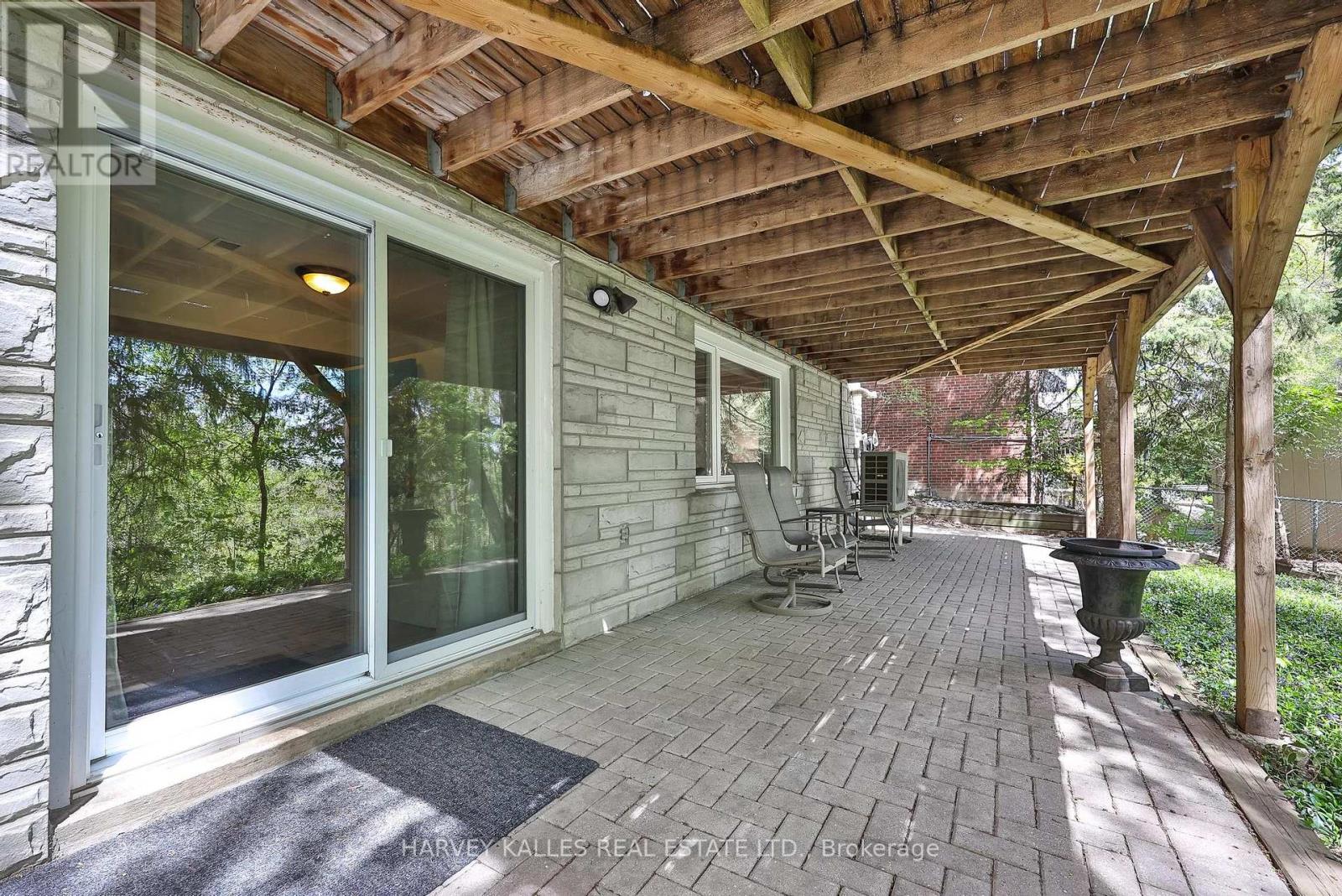 29 Warlock Crescent, Toronto, Ontario  M2K 2H8 - Photo 38 - C13128130