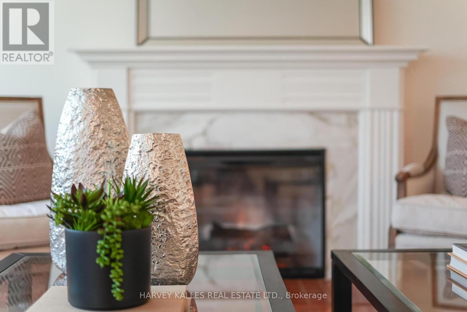 29 Warlock Crescent, Toronto, Ontario  M2K 2H8 - Photo 6 - C13128130
