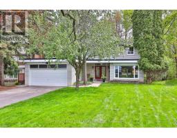 29 WARLOCK CRESCENT, Toronto, Ontario