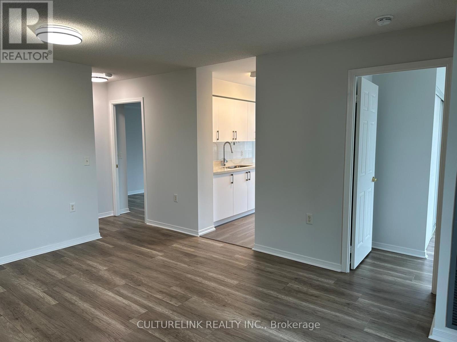 2002 - 22 Olive Avenue, Toronto, Ontario  M2N 7G6 - Photo 3 - C13128224