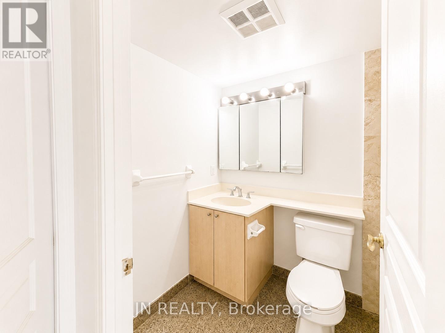 202 - 55 Harrison Garden Blvd Boulevard, Toronto, Ontario  M2N 7G3 - Photo 5 - C13128262