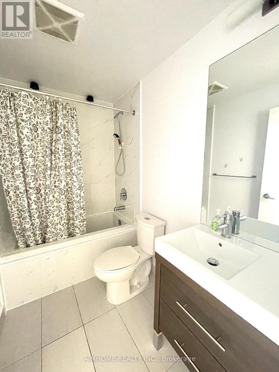 2009 - 66 Forest Manor Road, Toronto, Ontario  M2J 0B7 - Photo 11 - C13128284