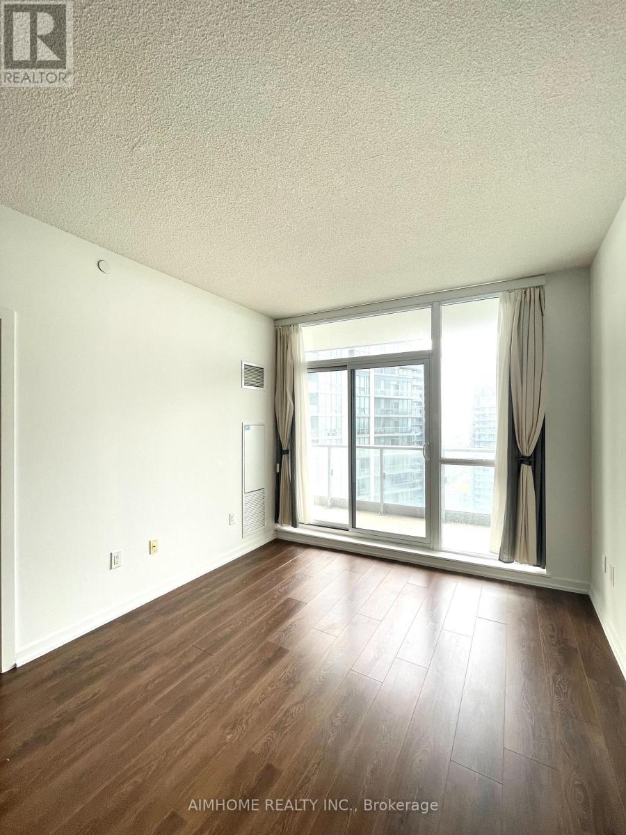 2009 - 66 Forest Manor Road, Toronto, Ontario  M2J 0B7 - Photo 8 - C13128284