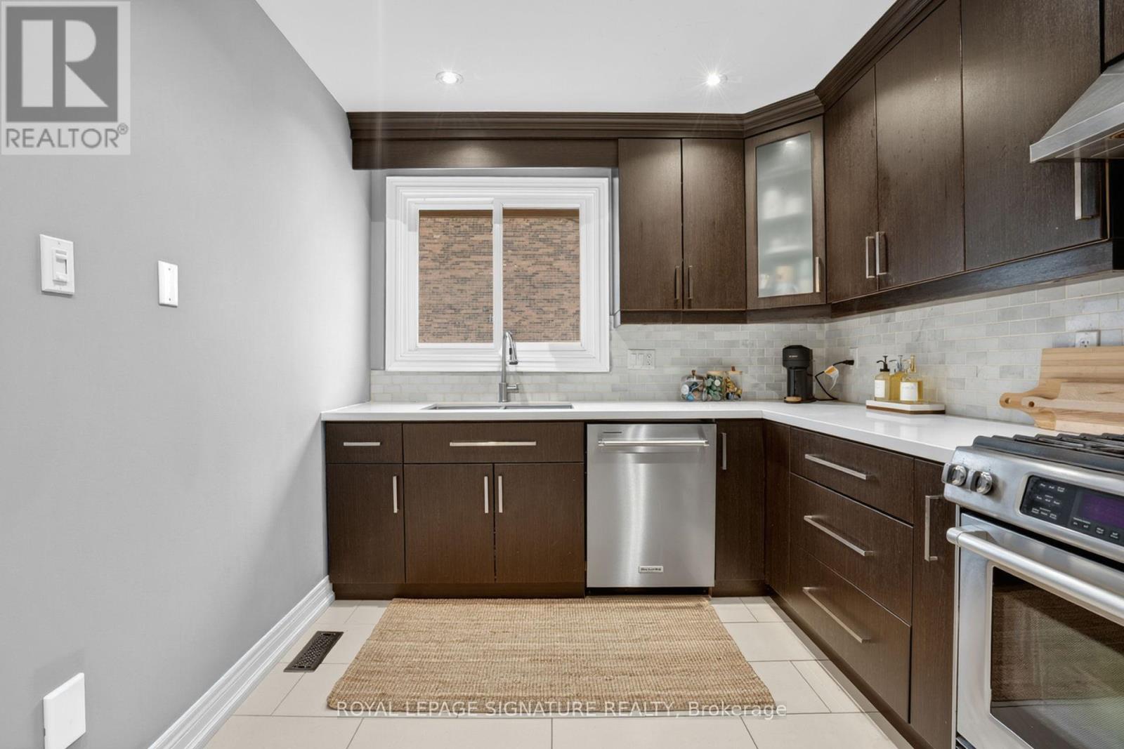 53 Poets Walk Way, Toronto, Ontario  M2J 4V2 - Photo 17 - C13128288