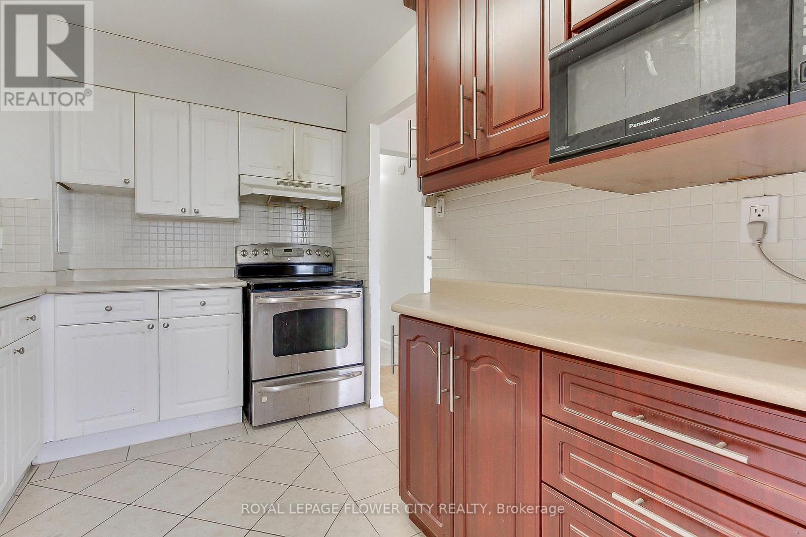 909 - 10 Sunny Glen Way, Toronto, Ontario  M3C 2Z3 - Photo 14 - C13128360