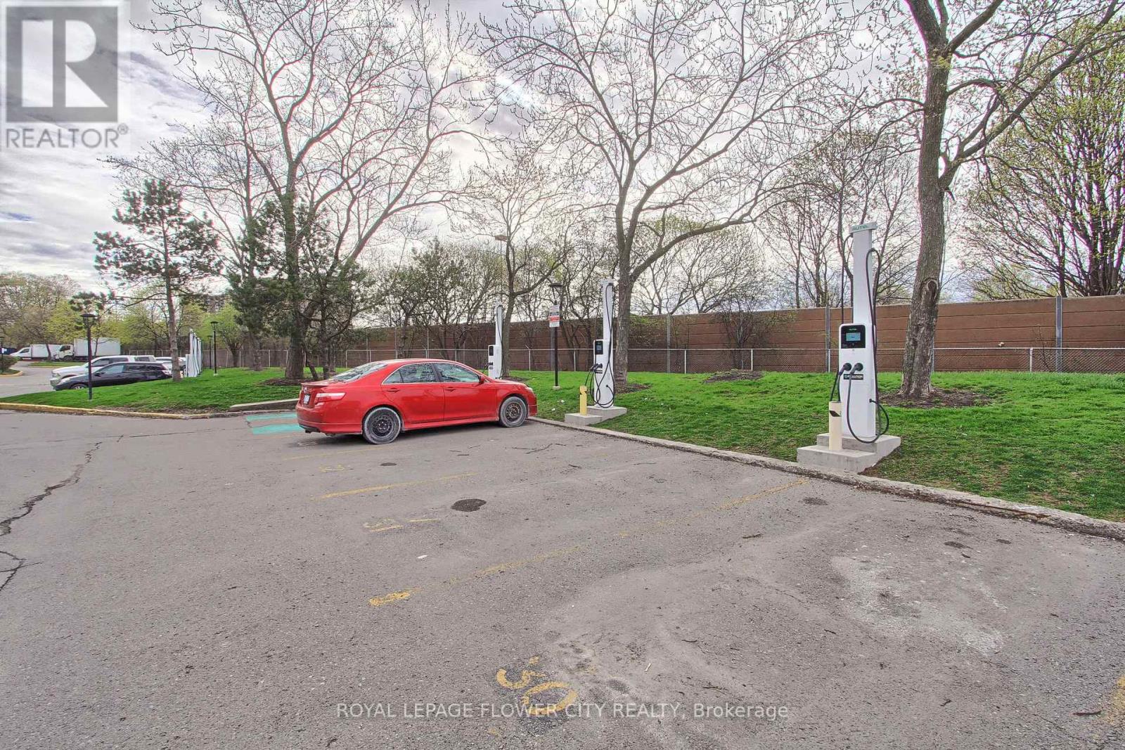 909 - 10 Sunny Glen Way, Toronto, Ontario  M3C 2Z3 - Photo 34 - C13128360