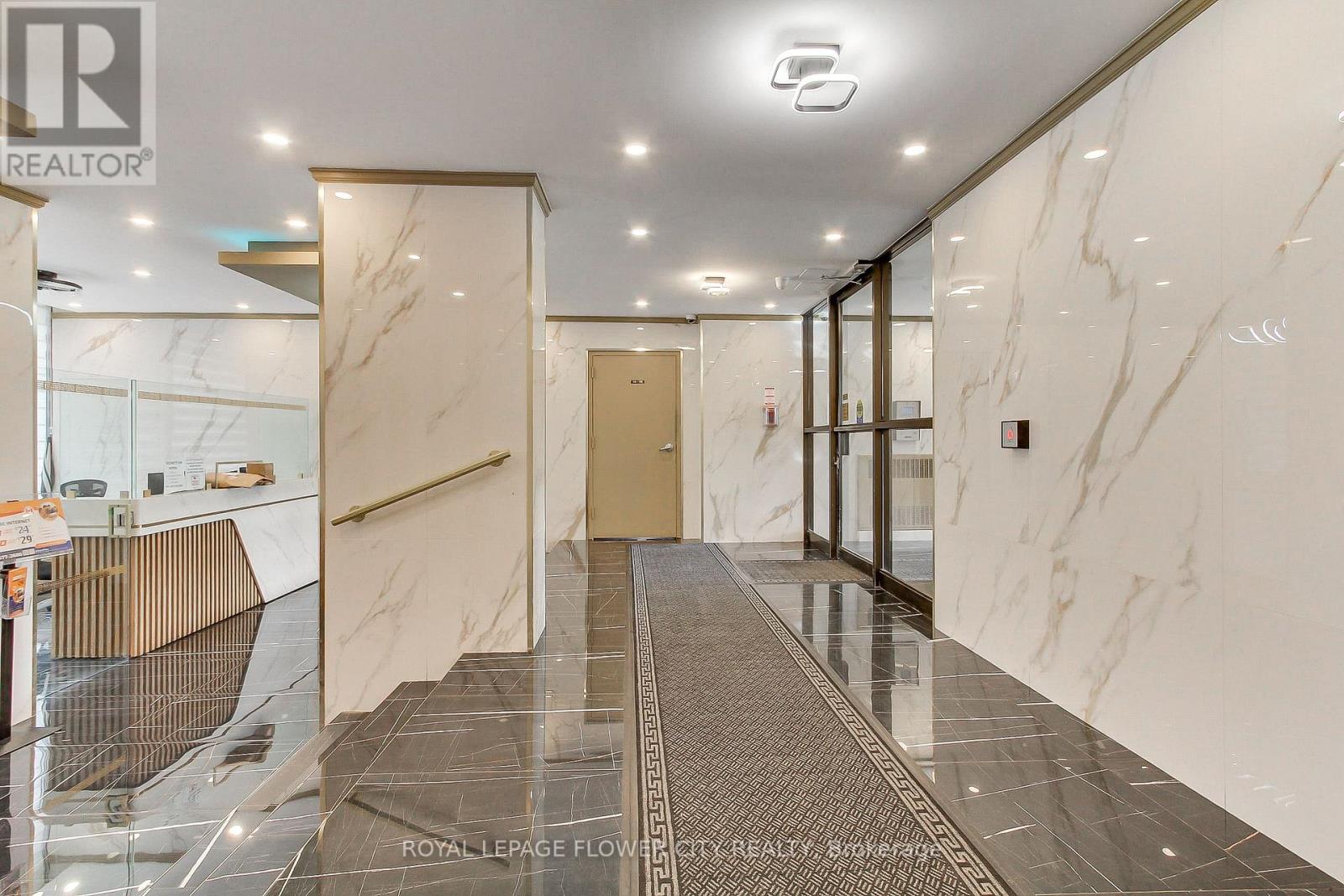 909 - 10 Sunny Glen Way, Toronto, Ontario  M3C 2Z3 - Photo 6 - C13128360