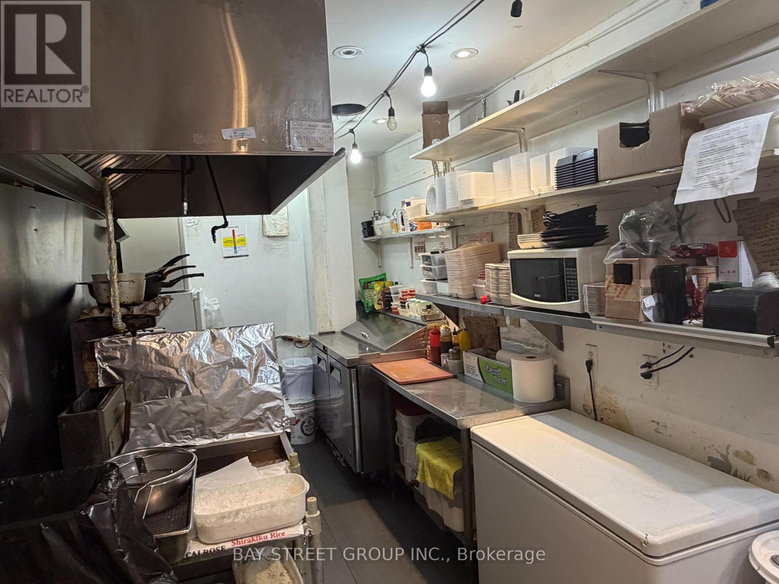 101 - 1992 Yonge Street, Toronto, Ontario  M4S 1Z7 - Photo 7 - C13128376