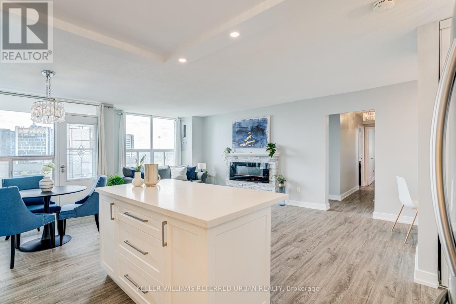 1417 - 10 Edgecliff Golfway, Toronto, Ontario  M3C 3A3 - Photo 8 - C13128306