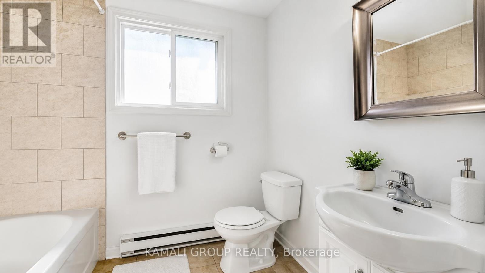 Main - 363 Grandview Street S, Oshawa, Ontario  L1H 7E1 - Photo 8 - E13122356